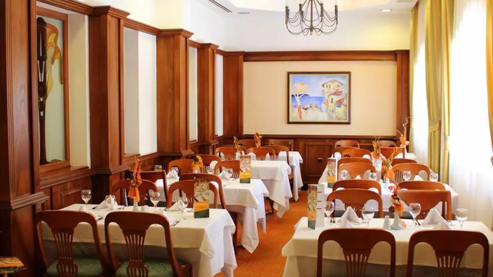 Viešbutis „HELENA PARK“ (Saulėtasis krantas, Burgasas, Bulgarija)