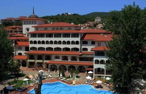 Viešbutis „HELENA PARK“ (Saulėtasis krantas, Burgasas, Bulgarija)