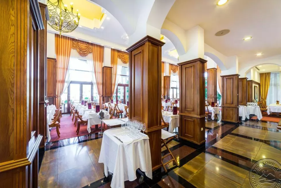 Viešbutis „HELENA PARK“ (Saulėtasis krantas, Burgasas, Bulgarija)