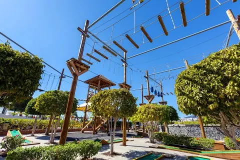 Viešbutis „LANDMAR COSTA LOS GIGANTES“ (Plaja de la arena, Tenerifė, Ispanija)