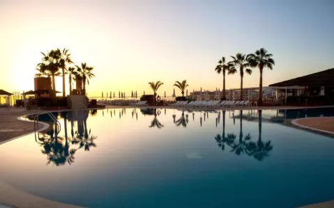 Viešbutis „LANDMAR COSTA LOS GIGANTES“ (Plaja de la arena, Tenerifė, Ispanija)