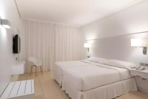 Viešbutis „LANDMAR COSTA LOS GIGANTES“ (Plaja de la arena, Tenerifė, Ispanija)