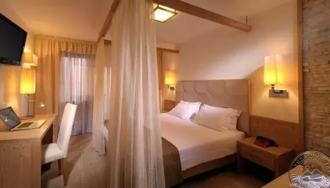 Viešbutis „LA PERLA HOTEL“