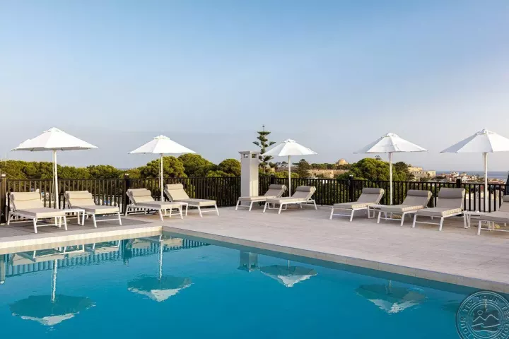 Viešbutis „JO AN PALACE“ (Retimnas, Kreta, Graikija)