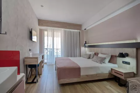 Viešbutis „JO AN PALACE“ (Retimnas, Kreta, Graikija)