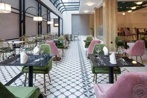 Viešbutis „JO AN PALACE“ (Retimnas, Kreta, Graikija)