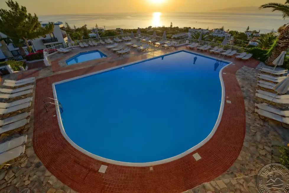 Viešbutis „HERSONISSOS VILLAGE HOTEL & BUNGALOWS“ (Chersonisas, Kreta, Graikija)