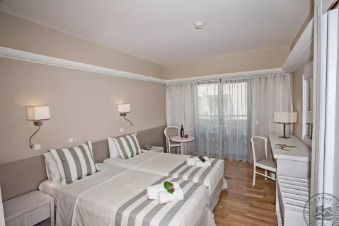 Viešbutis „PEARL BEACH (EX. SENTIDO PEARL BEACH)“ (Retimnas, Kreta, Graikija)
