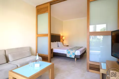 Viešbutis „SOL BY MELIA COSMOPOLITAN RHODES“ (Iksija, Rodo sala, Graikija)
