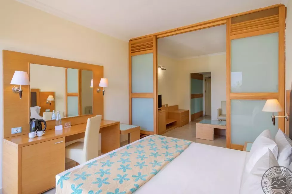 Viešbutis „SOL BY MELIA COSMOPOLITAN RHODES“ (Iksija, Rodo sala, Graikija)