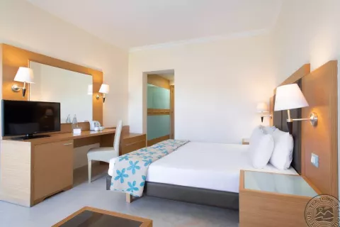 Viešbutis „SOL BY MELIA COSMOPOLITAN RHODES“ (Iksija, Rodo sala, Graikija)