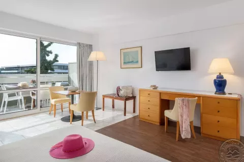 Viešbutis „DIONYSOS HOTEL RHODES“ (Iksija, Rodo sala, Graikija)