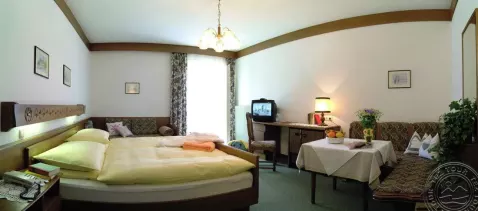 Viešbutis „FRIEDRICHSBURG HOTEL GARNI“