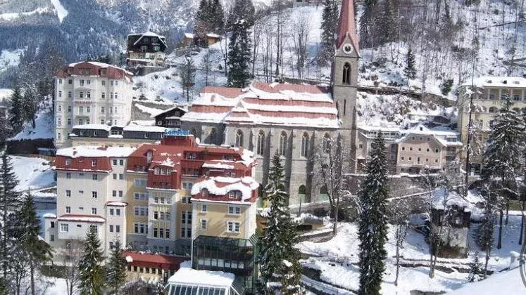 Viešbutis „SANOTEL HOTEL“