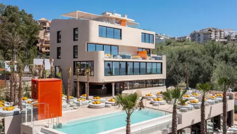 Viešbutis „HIGUERON MALAGA, CURIO COLLECTION BY HILTON“ (Fuenchirola, Malaga, Ispanija)