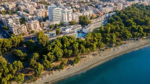 Viešbutis „PARK BEACH“ (Limasolis, Larnaka, Kipras)