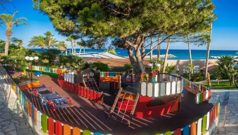 Viešbutis „AMATHUS BEACH“ (Limasolis, Larnaka, Kipras)