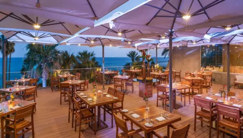 Viešbutis „AMATHUS BEACH“ (Limasolis, Larnaka, Kipras)