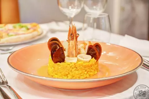 Viešbutis „NISSIBLU BEACH RESORT“ (Aja napa, Larnaka, Kipras)