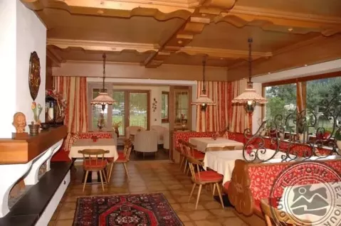 Viešbutis „ALMHOF GARNI HOTEL“