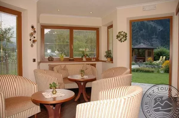 Viešbutis „ALMHOF GARNI HOTEL“