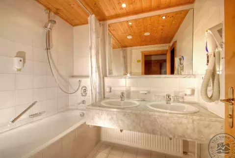 Viešbutis „GOLDRIED HOTEL“