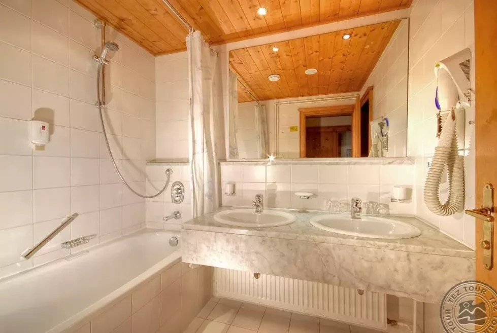 Viešbutis „GOLDRIED HOTEL“