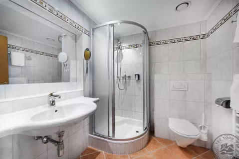 Viešbutis „PALACE JOHANNESBAD HOTEL“