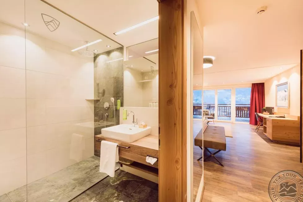 Viešbutis „OUTSIDE“