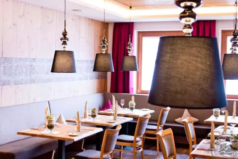 Viešbutis „OUTSIDE“