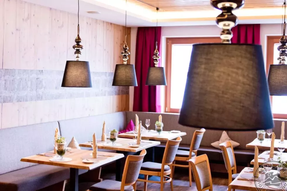 Viešbutis „OUTSIDE“