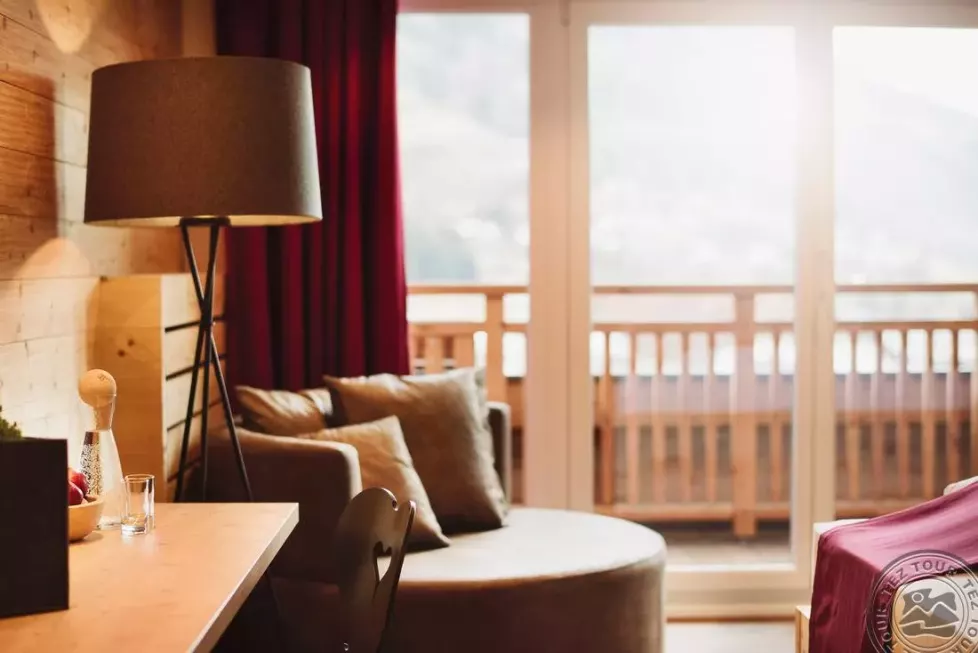 Viešbutis „OUTSIDE“