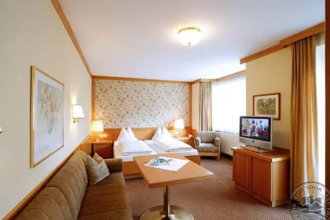 Viešbutis „OESTERREICHISCHER HOF HOTEL“