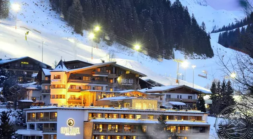 Viešbutis „ALPIN JUWEL HOTEL“