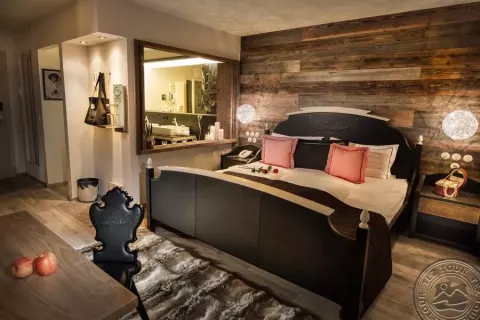 Viešbutis „ALPIN JUWEL HOTEL“