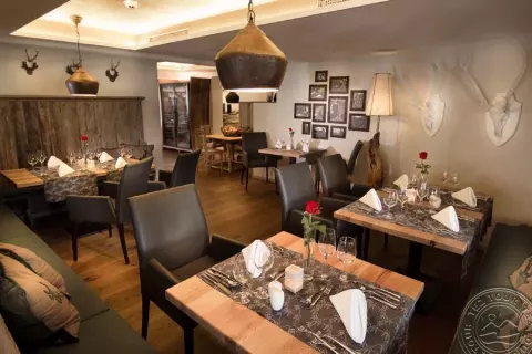 Viešbutis „ALPIN JUWEL HOTEL“