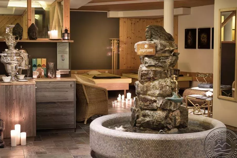 Viešbutis „ALPIN JUWEL HOTEL“