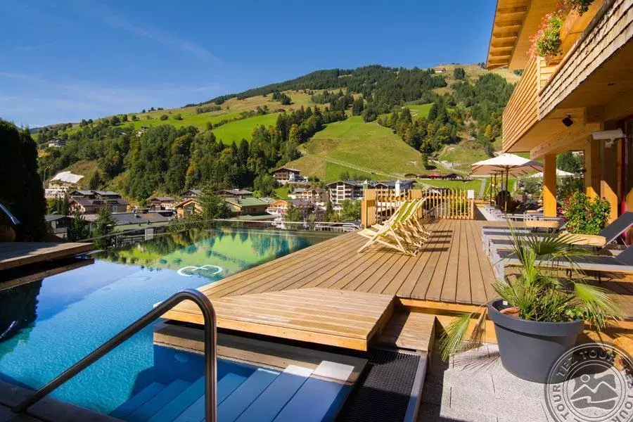 Viešbutis „ALPIN JUWEL HOTEL“