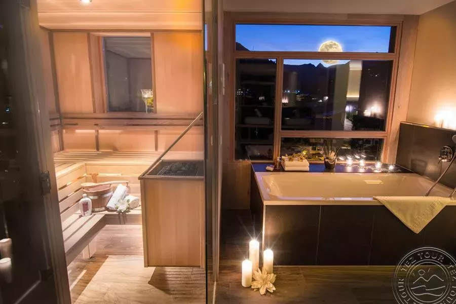 Viešbutis „ALPIN JUWEL HOTEL“