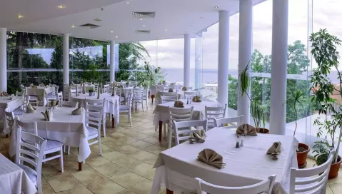 Viešbutis „LUNA“ (Auksinės kopos, Varna, Bulgarija)