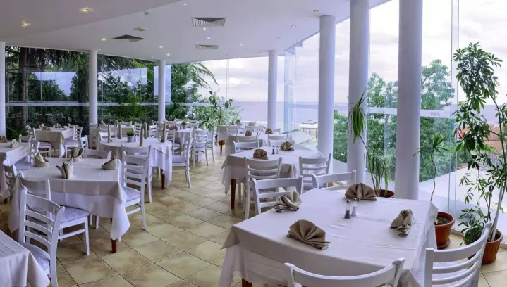 Viešbutis „LUNA“ (Auksinės kopos, Varna, Bulgarija)