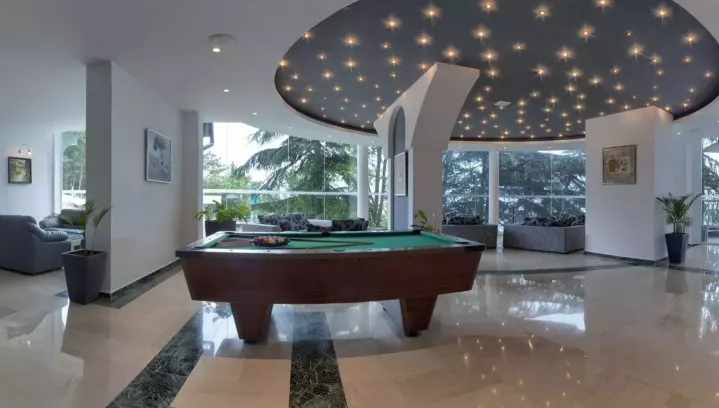 Viešbutis „LUNA“ (Auksinės kopos, Varna, Bulgarija)