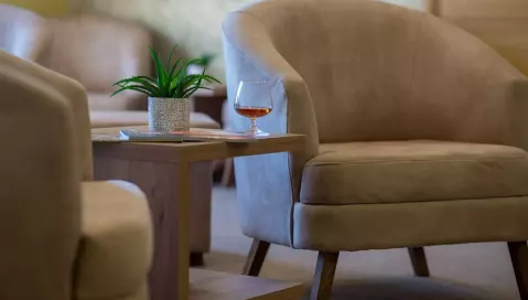 Viešbutis „W GRAND“ (Petrovacas, Tivatas, Juodkalnija)