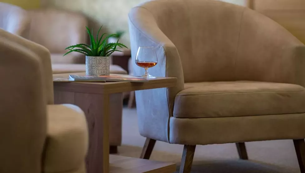 Viešbutis „W GRAND“ (Petrovacas, Tivatas, Juodkalnija)