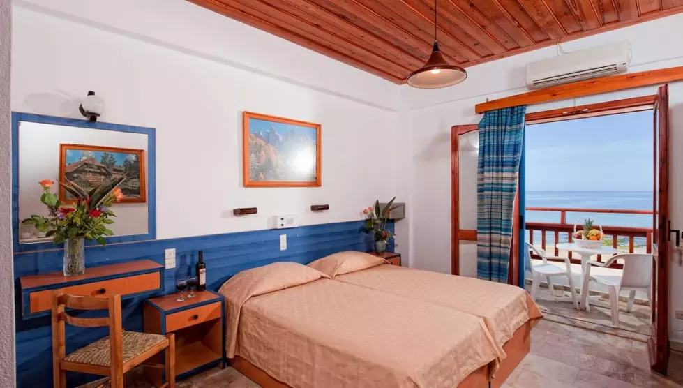 Viešbutis „VLACHAKIS APARTAMENTAI“ (Stalida, Kreta, Graikija)