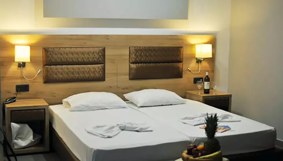 Viešbutis „PORTO PLAZZA“ (Chersonisas, Kreta, Graikija)