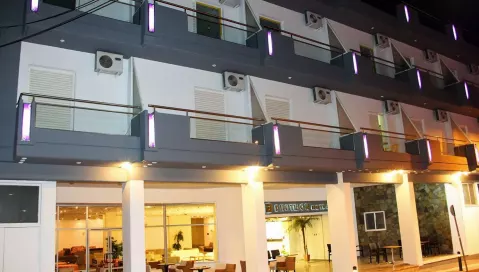 Viešbutis „PORTO PLAZZA“ (Chersonisas, Kreta, Graikija)