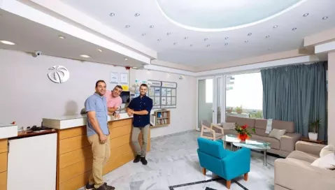 Viešbutis „OASIS“ (Retimnas, Kreta, Graikija)