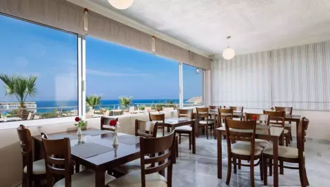 Viešbutis „OASIS“ (Retimnas, Kreta, Graikija)