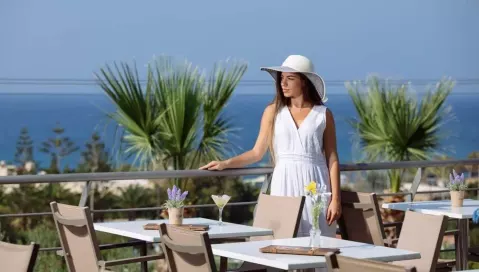 Viešbutis „OASIS“ (Retimnas, Kreta, Graikija)